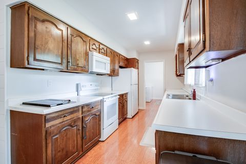 Tiny photo for 46 Briarcliff Road, Montgomery, IL 60538 (MLS # 12710685)