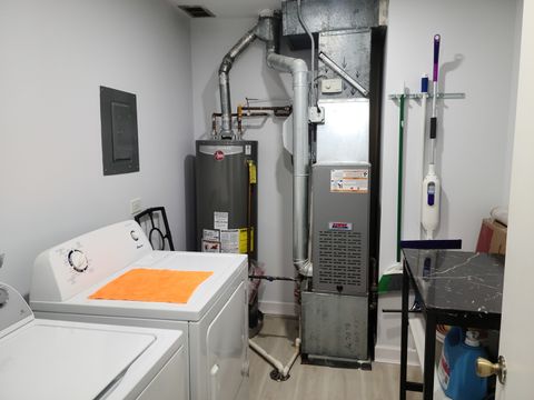 Tiny photo for 274 Buckingham Court #D1, Schaumburg, IL 60193 (MLS # 12572697)