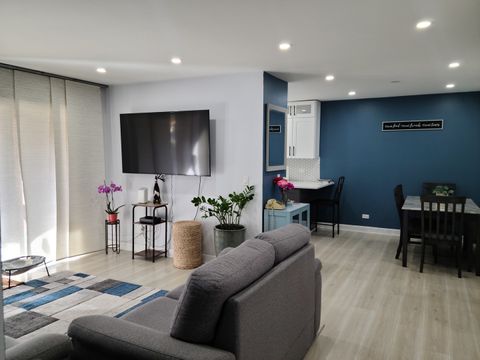 Tiny photo for 274 Buckingham Court #D1, Schaumburg, IL 60193 (MLS # 12572697)