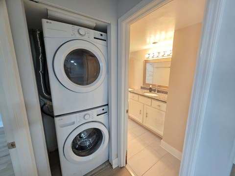 Tiny photo for 1950 Kenilworth Circle #A, Hoffman Estates, IL 60169 (MLS # 12682646)