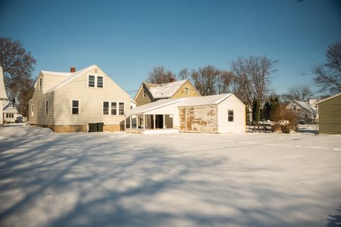 Tiny photo for 1003 W 7th Street, Sterling, IL 61081 (MLS # 12528832)