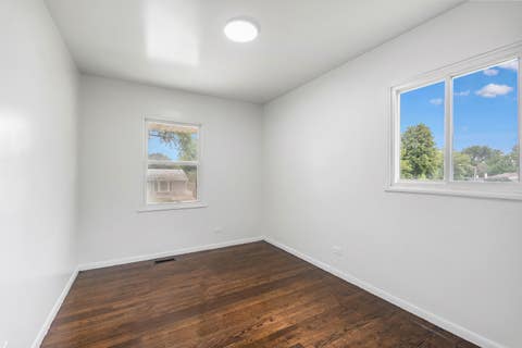 Tiny photo for 669 White Pine Road, Buffalo Grove, IL 60089 (MLS # 12741165)