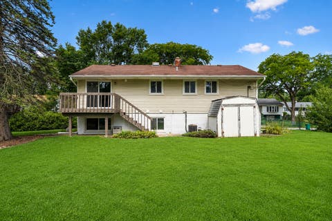 Tiny photo for 669 White Pine Road, Buffalo Grove, IL 60089 (MLS # 12741165)