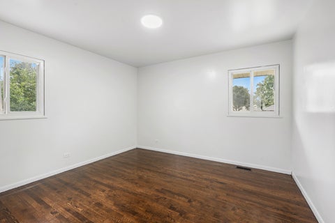 Tiny photo for 669 White Pine Road, Buffalo Grove, IL 60089 (MLS # 12741165)
