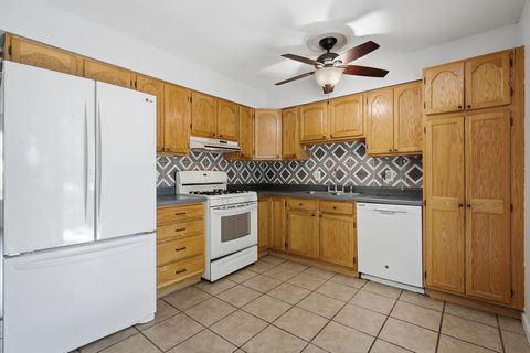 Tiny photo for 120 Ginger Creek Court, Bloomington, IL 61704 (MLS # 12675261)