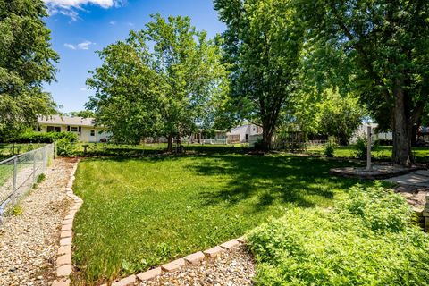 Tiny photo for 120 Ginger Creek Court, Bloomington, IL 61704 (MLS # 12675261)