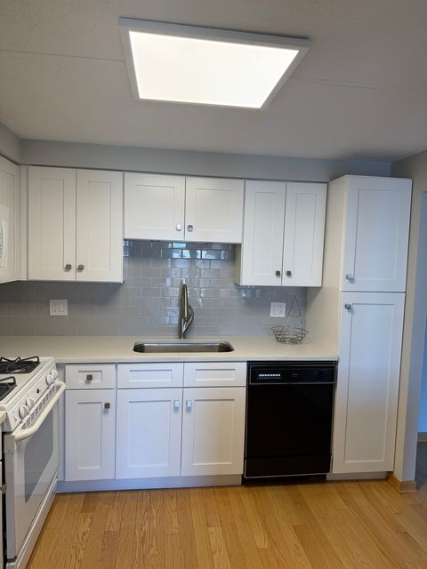 Tiny photo for 6950 W Forest Preserve Drive #207, Norridge, IL 60706 (MLS # 12424826)