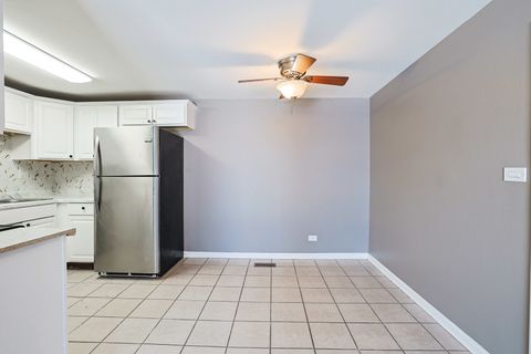 Tiny photo for 1304 Yarmouth Court #1304, Schaumburg, IL 60193 (MLS # 12527129)