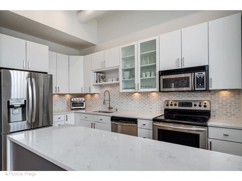Tiny photo for 2253 N Wayne Avenue #2B, Chicago, IL 60614 (MLS # 12450158)