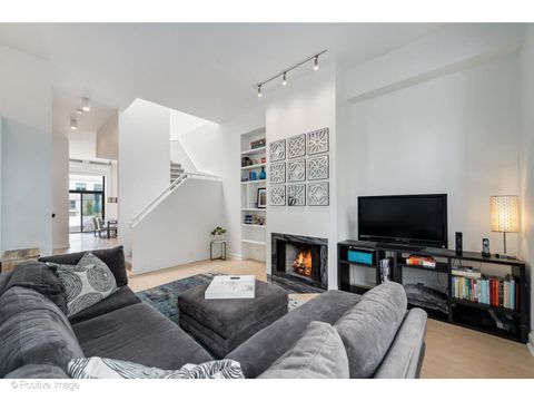 Tiny photo for 2253 N Wayne Avenue #2B, Chicago, IL 60614 (MLS # 12450158)