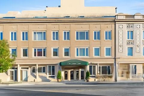 Photo of 6337 Roosevelt Road #103, Berwyn, IL 60402 (MLS # 12490128)