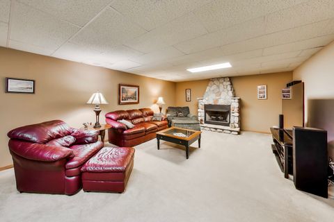 Tiny photo for 1784 Chestnut Avenue, Glenview, IL 60025 (MLS # 12642806)