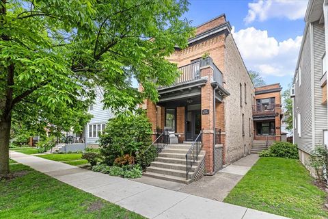2158 W Giddings Street 1 Chicago IL 60625