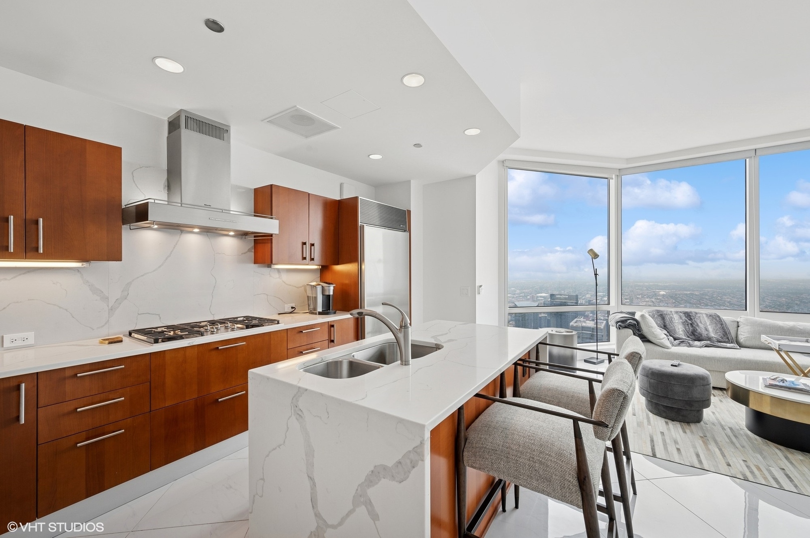 401 N Wabash Avenue 84G