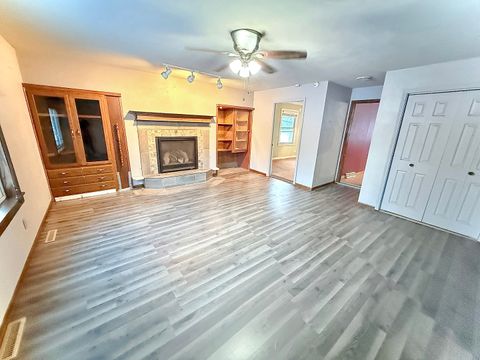 Tiny photo for 4102 8th Avenue, East Moline, IL 61244 (MLS # 12560297)