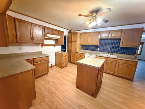 Tiny photo for 4102 8th Avenue, East Moline, IL 61244 (MLS # 12560297)