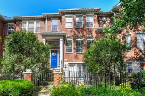 Photo of 834 Shandrew Drive, Naperville, IL 60540 (MLS # 12725930)