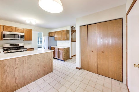 Tiny photo for 21040 W Hazelnut Lane, Plainfield, IL 60544 (MLS # 12634735)
