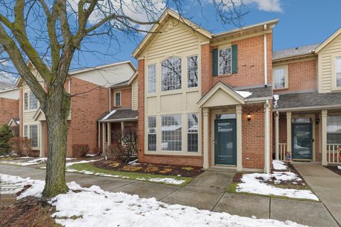 2921 Clough Avenue Highland IN 46322