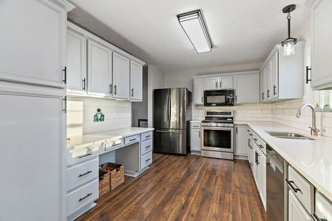 Tiny photo for 1143 Quail Run, DeKalb, IL 60115 (MLS # 12488167)