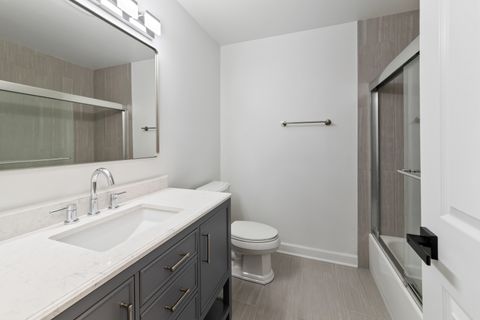 Tiny photo for 1182 Buckingham Court #D2, Wheeling, IL 60090 (MLS # 12505658)