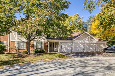 Photo of 1182 Buckingham Court #D2, Wheeling, IL 60090 (MLS # 12505658) Photo of 1182 Buckingham Court #D2, Wheeling, IL 60090 (MLS # 12505658)