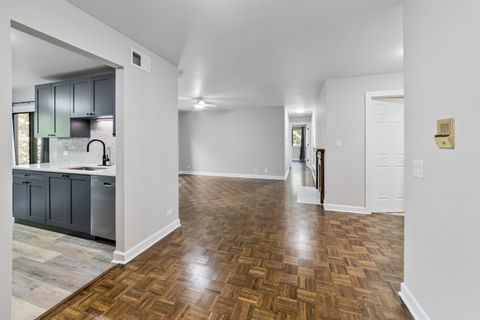 Tiny photo for 1182 Buckingham Court #D2, Wheeling, IL 60090 (MLS # 12505658)