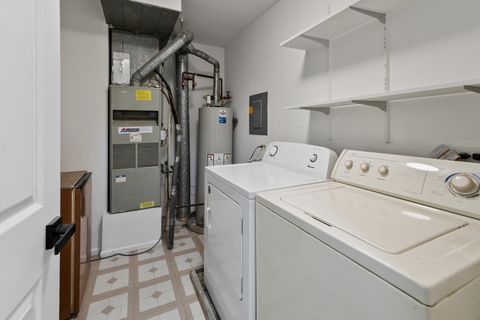 Tiny photo for 1182 Buckingham Court #D2, Wheeling, IL 60090 (MLS # 12505658)