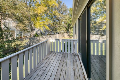 Tiny photo for 1182 Buckingham Court #D2, Wheeling, IL 60090 (MLS # 12505658)