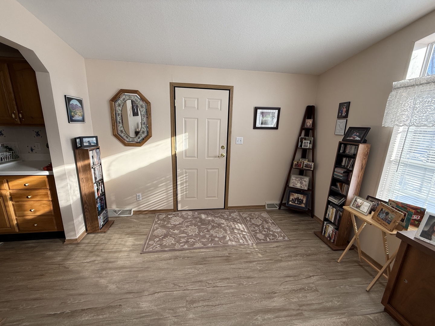 10856 W GATEWAY Drive