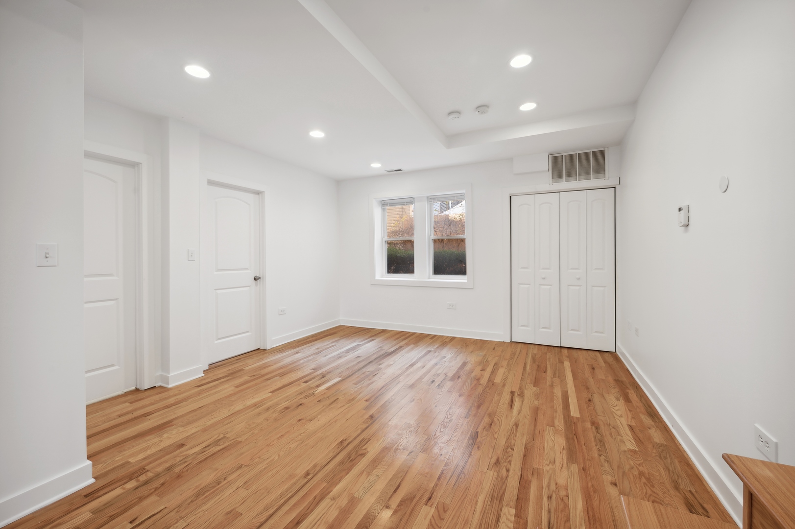 1432 N Maplewood Avenue 103