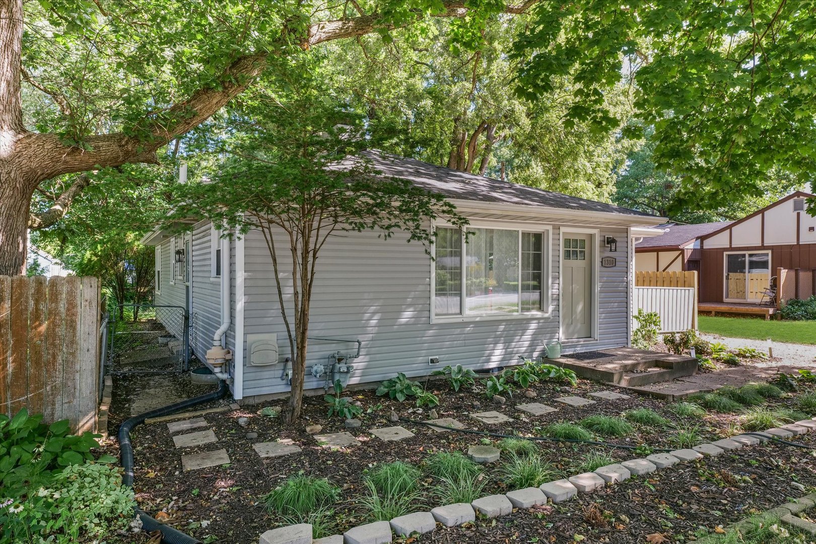 1310 W Springfield Avenue