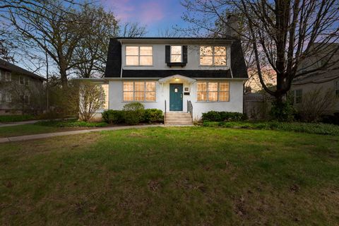 Tiny photo for 311 Temple Avenue, Highland Park, IL 60035 (MLS # 12616883)