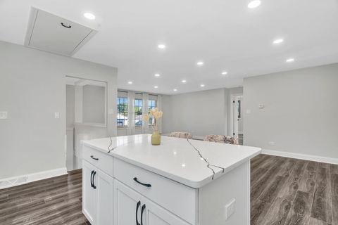 Tiny photo for 14540 Birch Street, Orland Park, IL 60462 (MLS # 12490368)