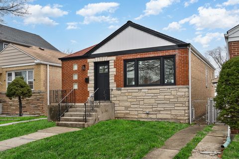 5423 N Moody Avenue Chicago IL 60630