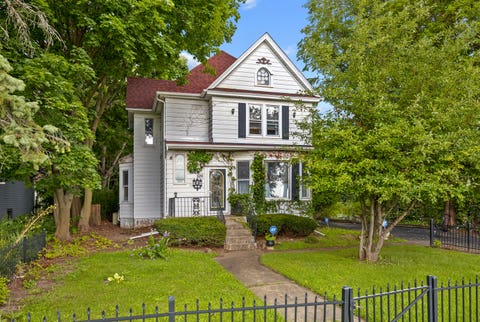 Photo of 526 W South Street, Woodstock, IL 60098 (MLS # 12739289)