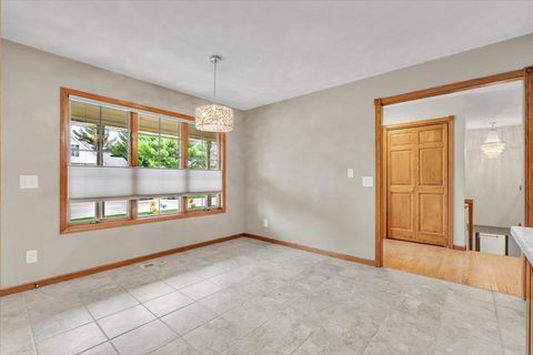 Tiny photo for 3402 76th Street, Moline, IL 61265 (MLS # 12616532)