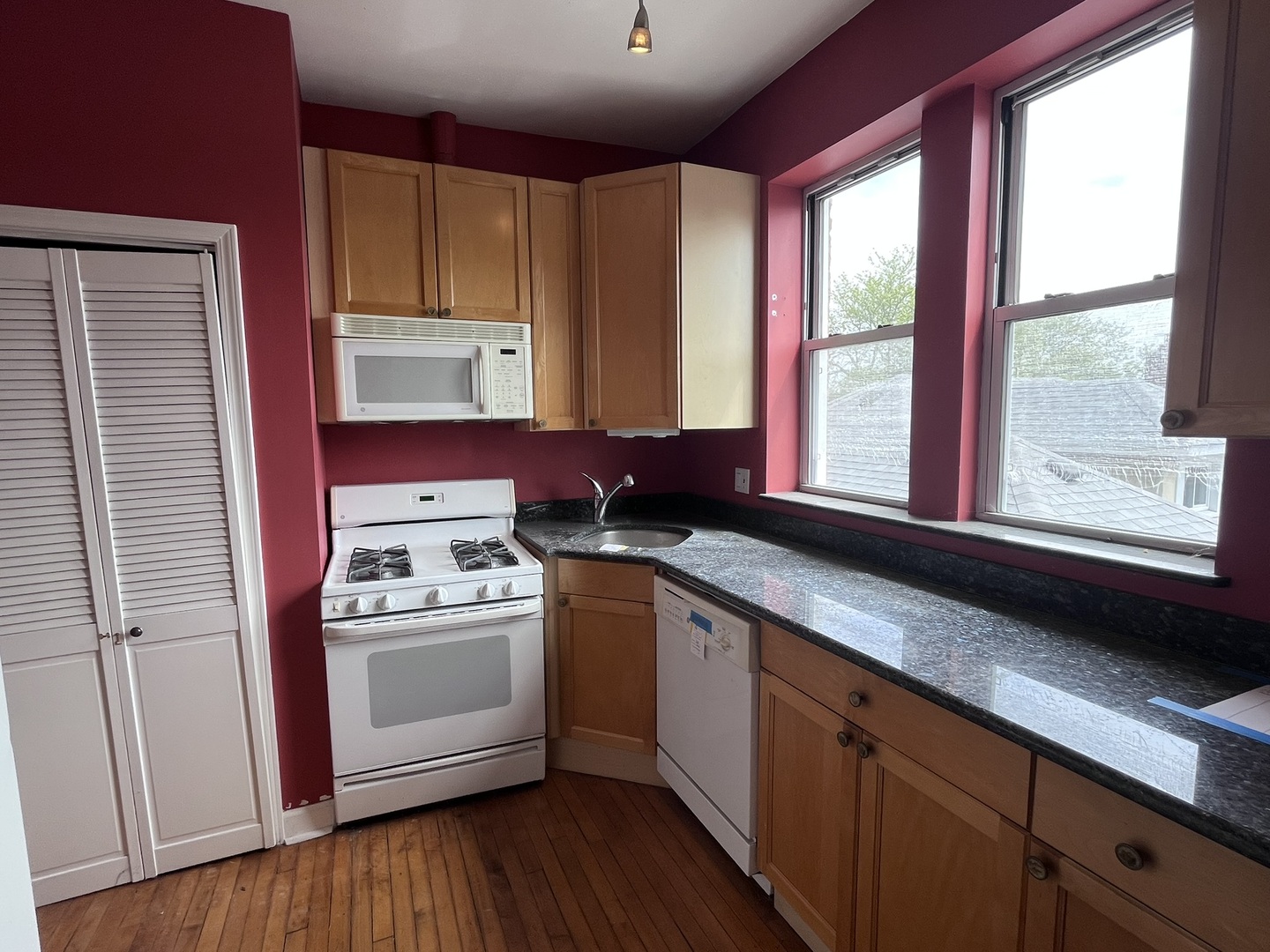 3353 W Wilson Avenue 3F