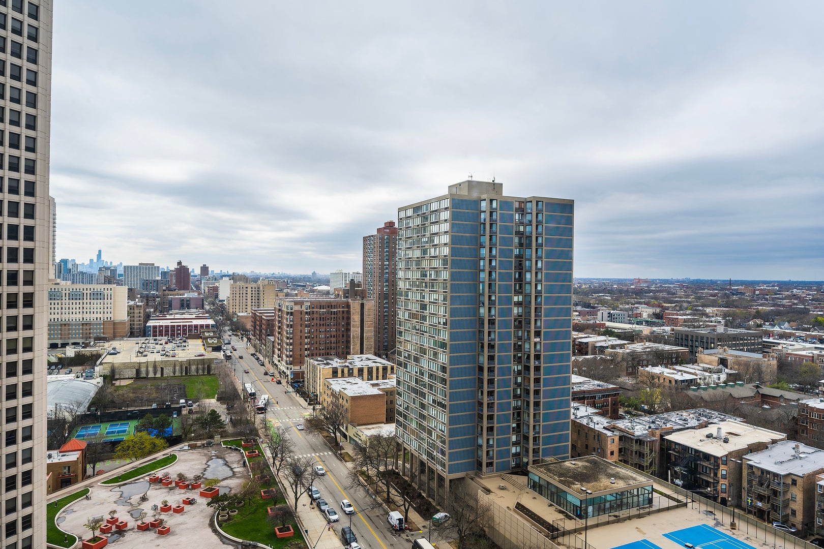 5415 N SHERIDAN Road 4112