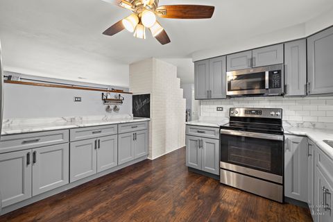 Tiny photo for 125 Weymouth Court, Schaumburg, IL 60193 (MLS # 12627178)