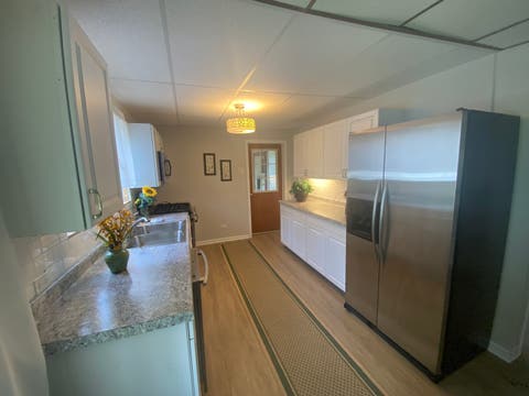 Tiny photo for 2734 W 98th Place, Evergreen Park, IL 60805 (MLS # 12686357)