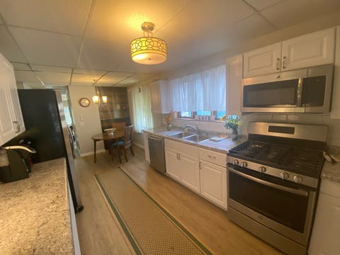 Tiny photo for 2734 W 98th Place, Evergreen Park, IL 60805 (MLS # 12686357)