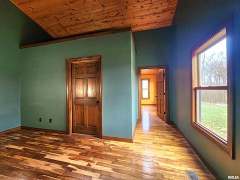 Tiny photo for 253 Ween Road, Desoto, IL 62924 (MLS # EB460556)