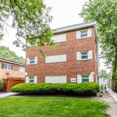 Tiny photo for 406 Franklin Avenue #1B, River Forest, IL 60305 (MLS # 12767452)