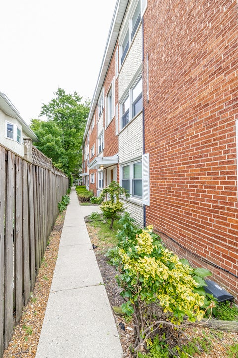 Tiny photo for 406 Franklin Avenue #1B, River Forest, IL 60305 (MLS # 12767452)