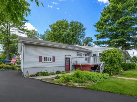 Tiny photo for 210 S Ben Street, Plano, IL 60545 (MLS # 12658115)
