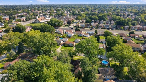 Tiny photo for 10912 S Komensky Avenue, Oak Lawn, IL 60453 (MLS # 12772212)
