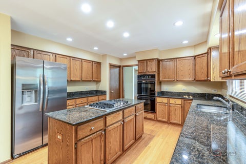Tiny photo for 8 N Old Creek Road, Vernon Hills, IL 60061 (MLS # 12744194)