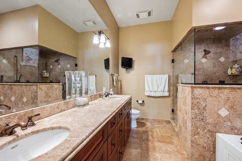Tiny photo for 2401 N Janssen Avenue #203, Chicago, IL 60614 (MLS # 12489323)