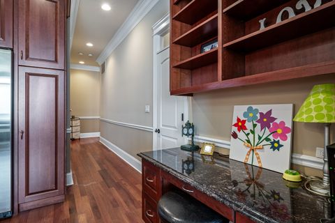 Tiny photo for 2401 N Janssen Avenue #203, Chicago, IL 60614 (MLS # 12489323)